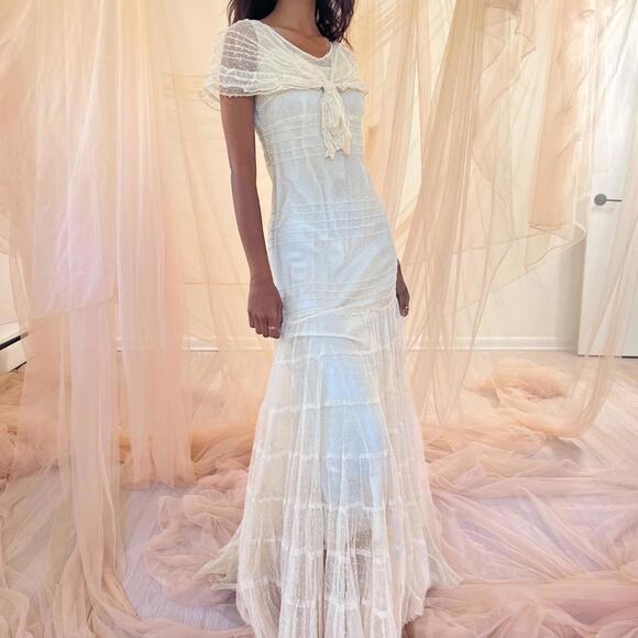 incredible 1930s swiss dot net gown - Picture 3 of 7